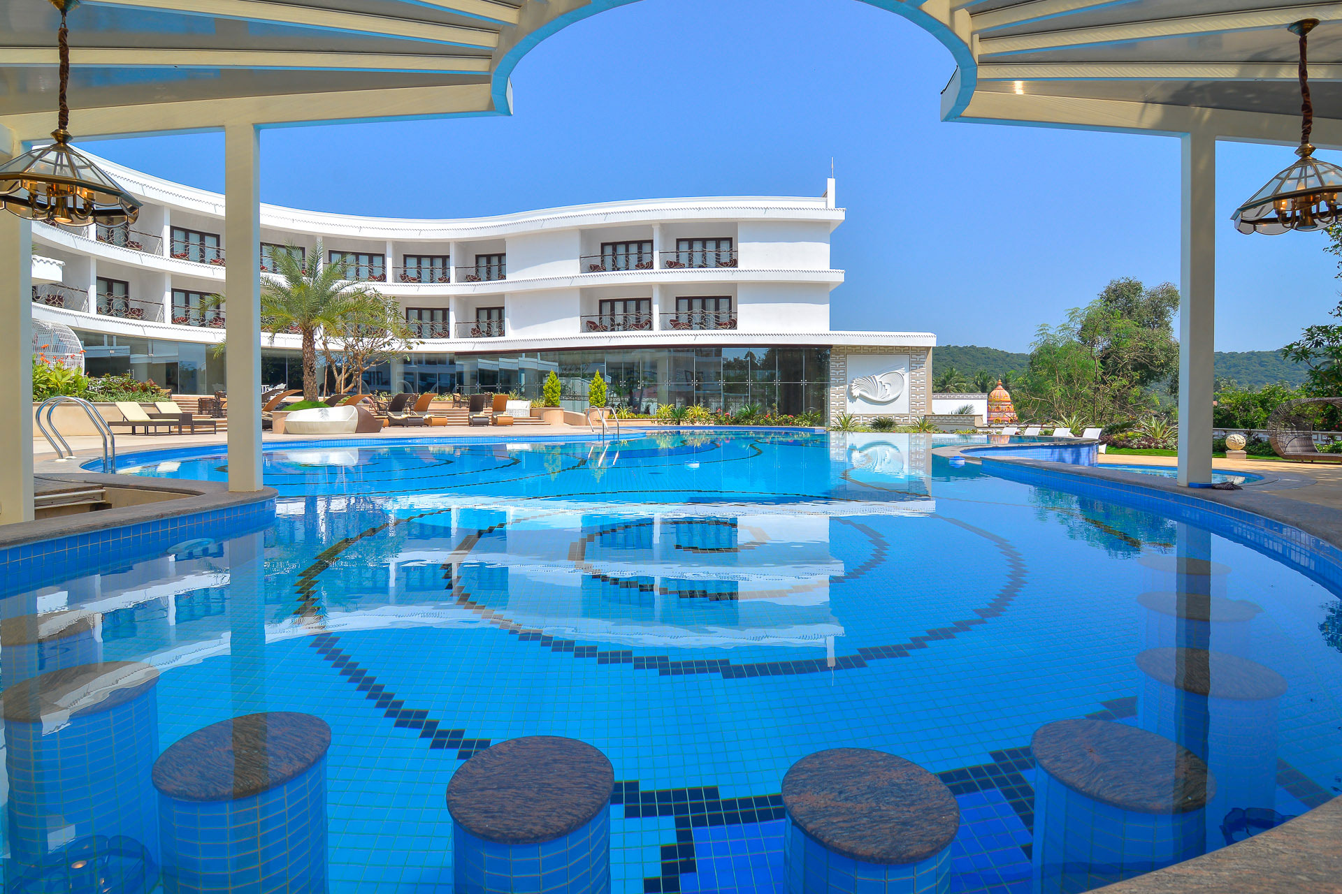 PRGO-pool-view